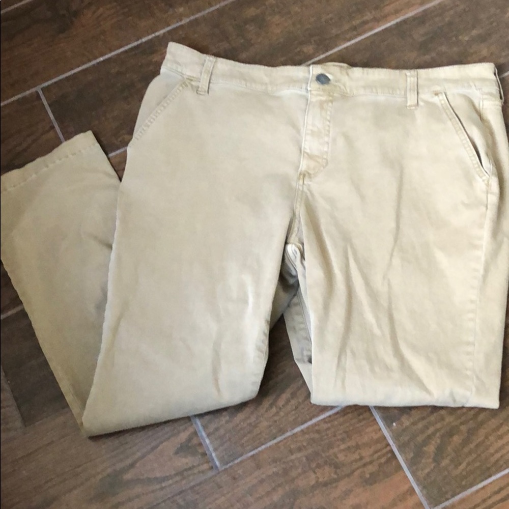 18p Straight leg stretch khakis St. John’s Bay